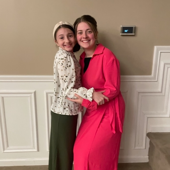 Meet your Posher, Macy - Picture 7 of 9